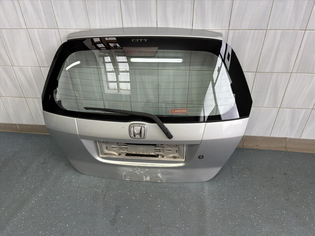 Honda Jazz II (GD) csomagtér ajtó (rozsdamentes) 4. kép