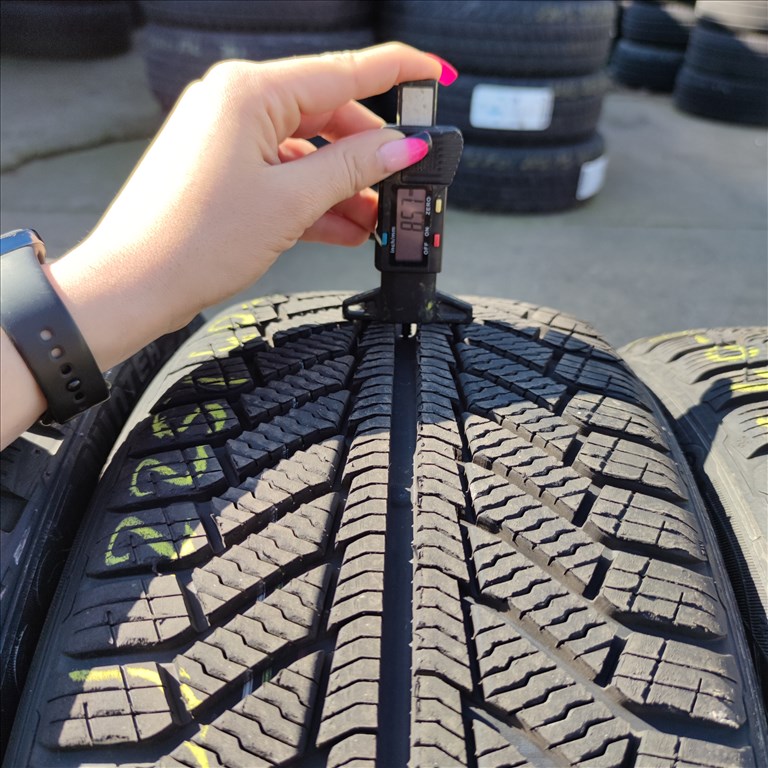 225/40 R18 Points téli gumi 99500ft a 4db/3/ 1. kép
