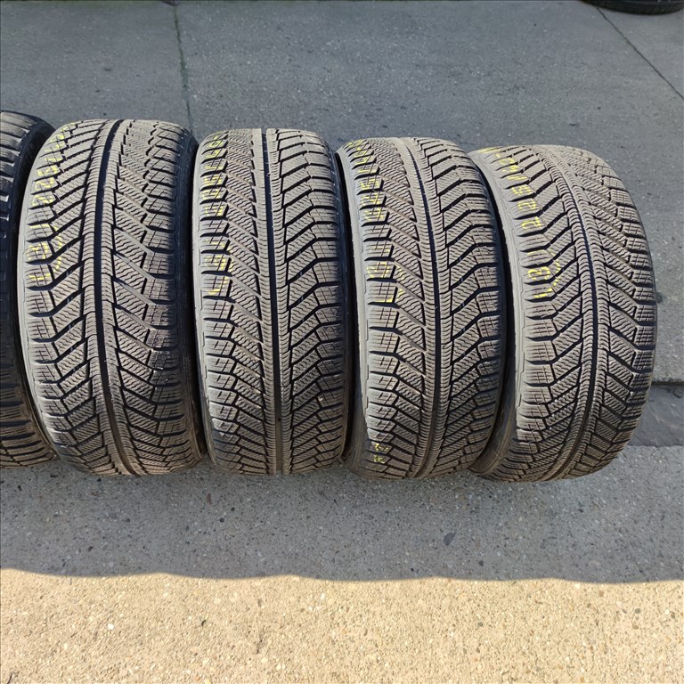 225/40 R18 Points téli gumi 99500ft a 4db/3/ 5. kép