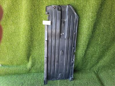 SUZUKI S-CROSS Bal Fenéklemez 7282361M01 7281361m1