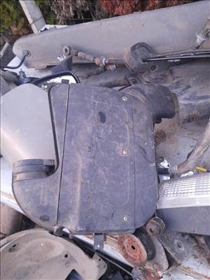 Renault trafic légszűrő ház