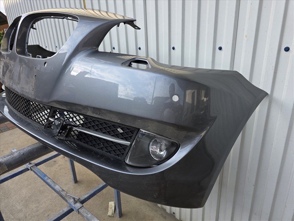 BMW F11 első lökhárító  3. kép