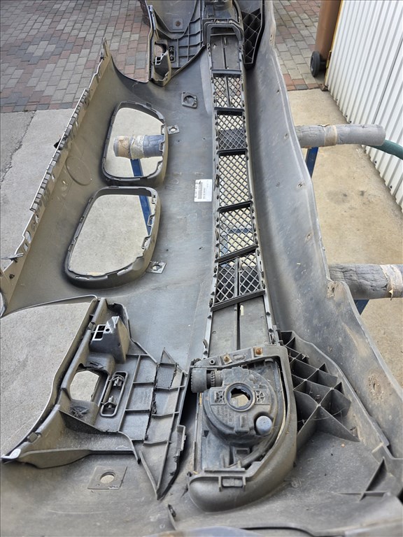 BMW F11 első lökhárító  5. kép