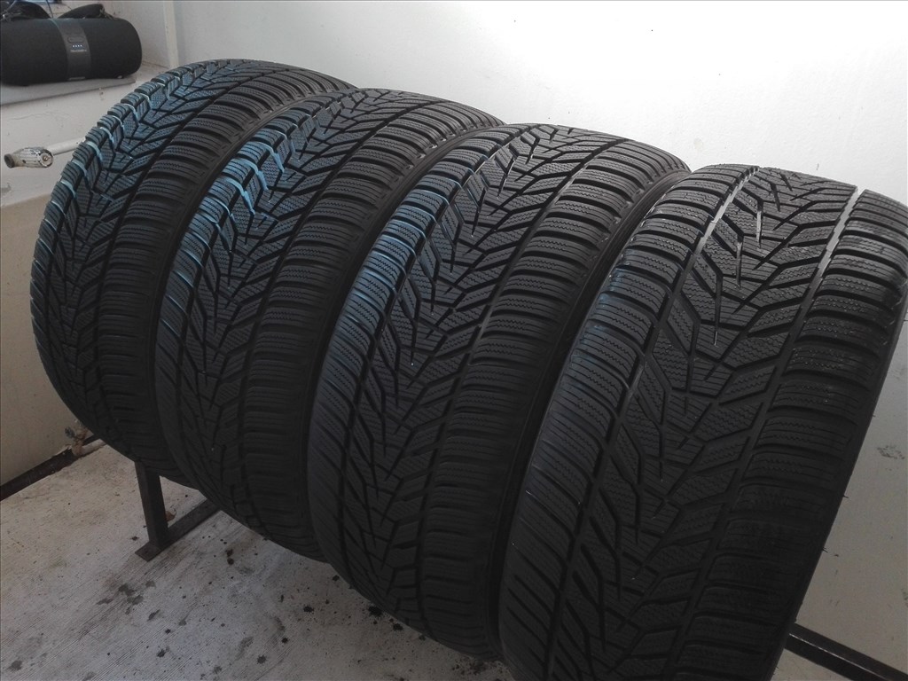 245/40R20 ÚJ Hankook téli gumi garnitúra 245/40 r20 3. kép