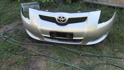 Toyota Auris (E150) első lökhárító (31.)