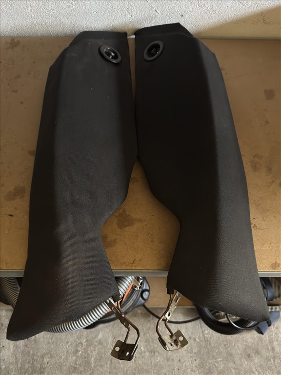 Audi A4 (B6/B7) 2.0 TDI hátsó üléssor  4. kép