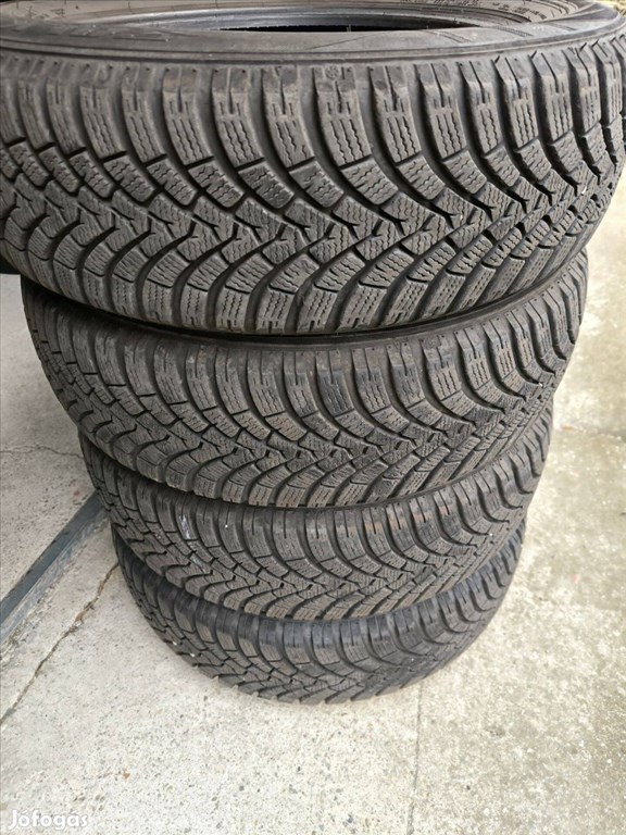  185/6515" újszerű Falken téli gumi gumi 3. kép