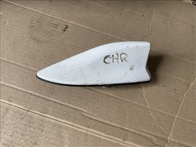 Toyota C-HR GPS tetőantenna 