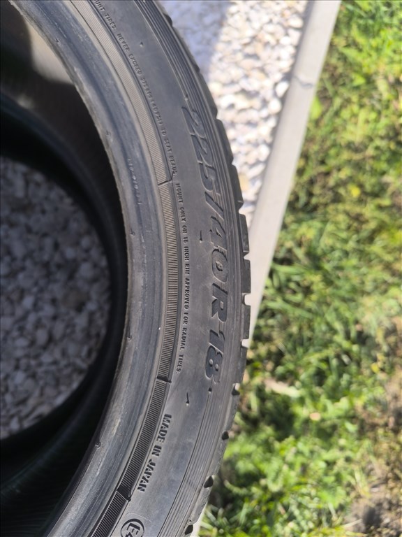 225/40R18" Toyo  téli gumi eladó 2db. 4. kép