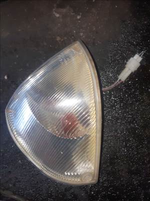 Suzuki Swift II 96-03 Jobb Első Index / Irányjelző