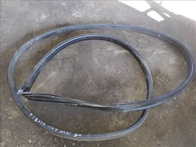 Ford Fiesta VII Jobb Első Ajtó Gumikéder