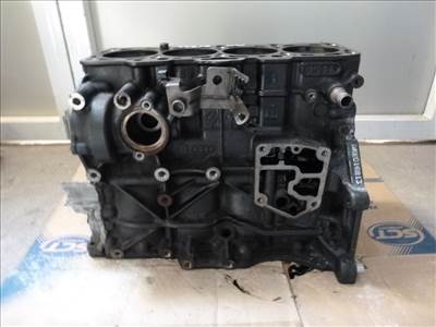 Audi A4 (8E B7) motorblokk fûzött hengerfej nélkül
