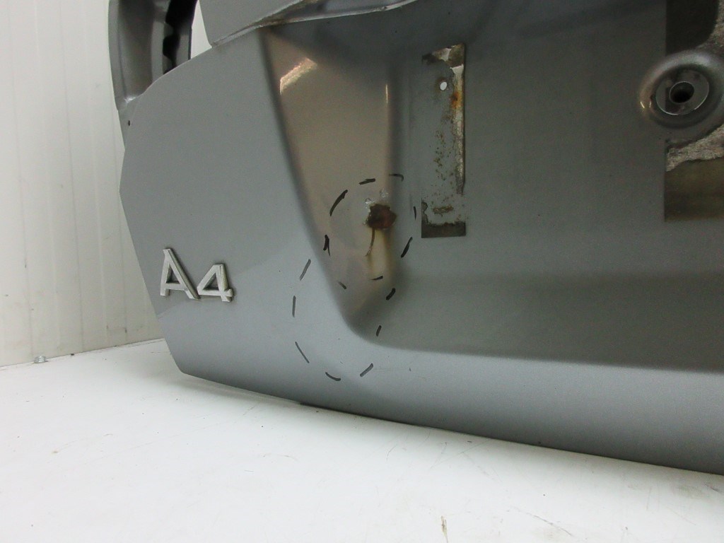 Audi A4 4 ajtós (8E B7) csomagtérajtó 2. kép