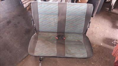 Opel Frontera A Hátsó Ülés