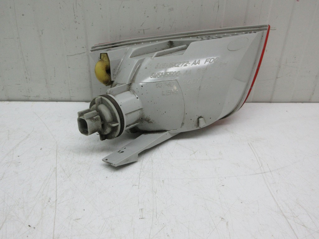 Ford Focus 5 ajtós jobb hátsó ködlámpa 5M5115K272AA 2. kép