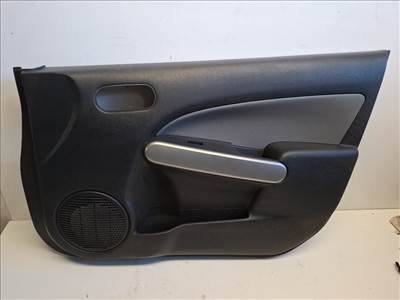 Mazda 2 5 ajtós jobb első ajtókárpit