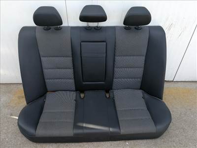 Mercedes-Benz c-osztály w204 4 ajtós hátsó ülés