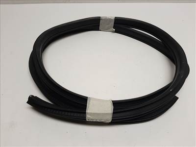 Nissan Note (E12) jobb hátsó ajtó kédergumi