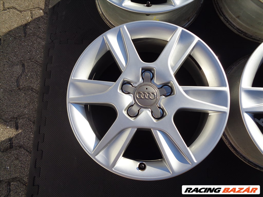 Audi Gyári alufelni 16-os, 5x112-es osztóval jó állapotban eladó. 3. kép