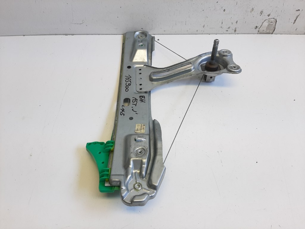 Opel Astra J bal hátsó Ablakemelõ szerkezet mechanikus 13260131 1. kép