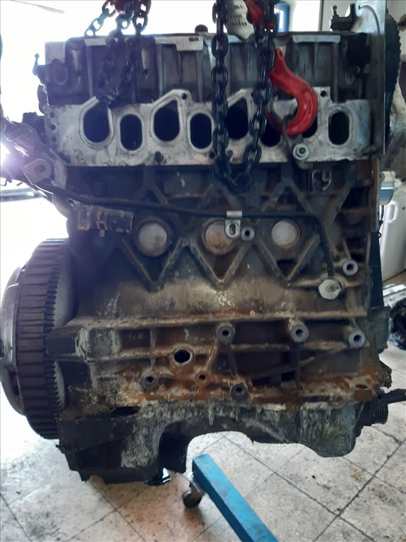 Suzuki Grand Vitara 05- F9Q Motor 3. kép