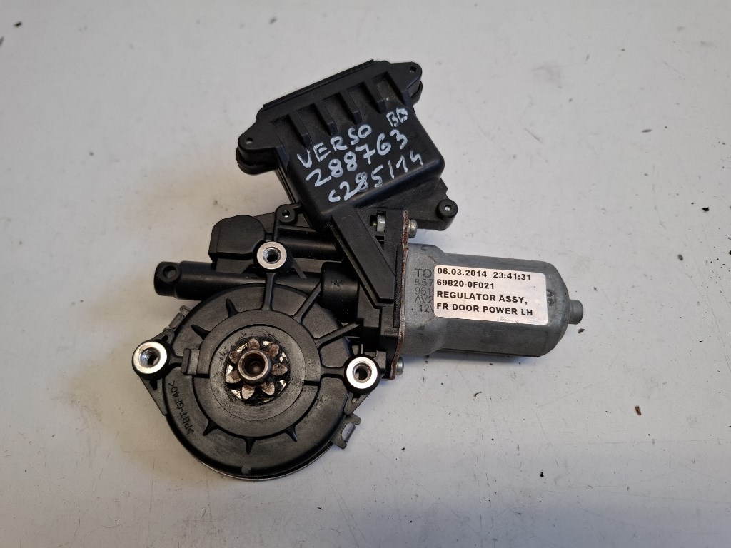 Toyota Verso bal elsõ ablakemelõ motor 698200F021 2. kép