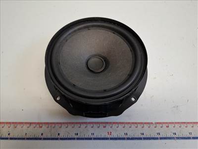 Volkswagen Polo (AW) jobb hátsó hangszóró 2GA035710