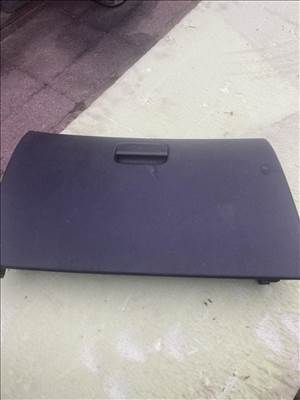 Peugeot 5008 kesztyűtartó(2009-16)