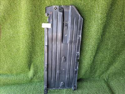 SUZUKI S-CROSS Bal Fenéklemez 7282361M01 7281361m1