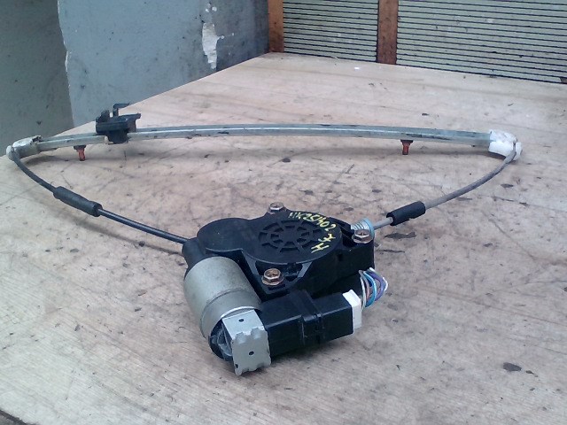 MAZDA 3 03.10-06.06 Jobb hátsó ablakemelő szerkezet elektromos 1. kép