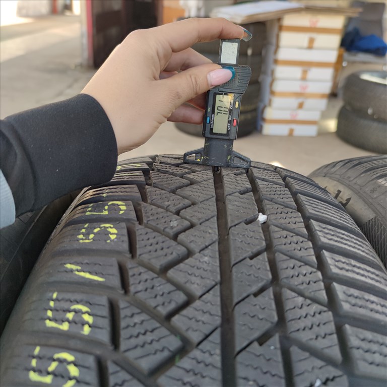  255/55 R19 Continental téli gumi 99000ft a 4db/39/ 3. kép