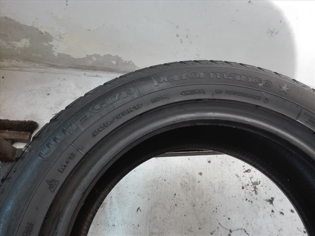 225/55R17 Goodyear téli gumi 2db 225/55 r17 5. kép