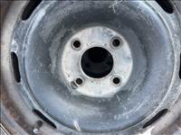  4x108 lyukosztású 15" lemezfelni, rajta 185/60 Riken négyévszakos gumi