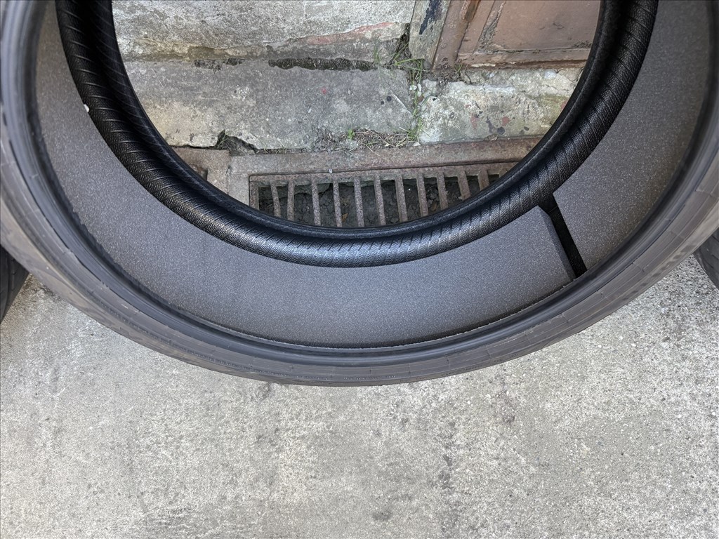 Tesla Model Y Performance nyári gumi garnitúra Pirelli Pzero PZ4 255/35 R21 + Pirelli PZ4 275/35 R21 6. kép