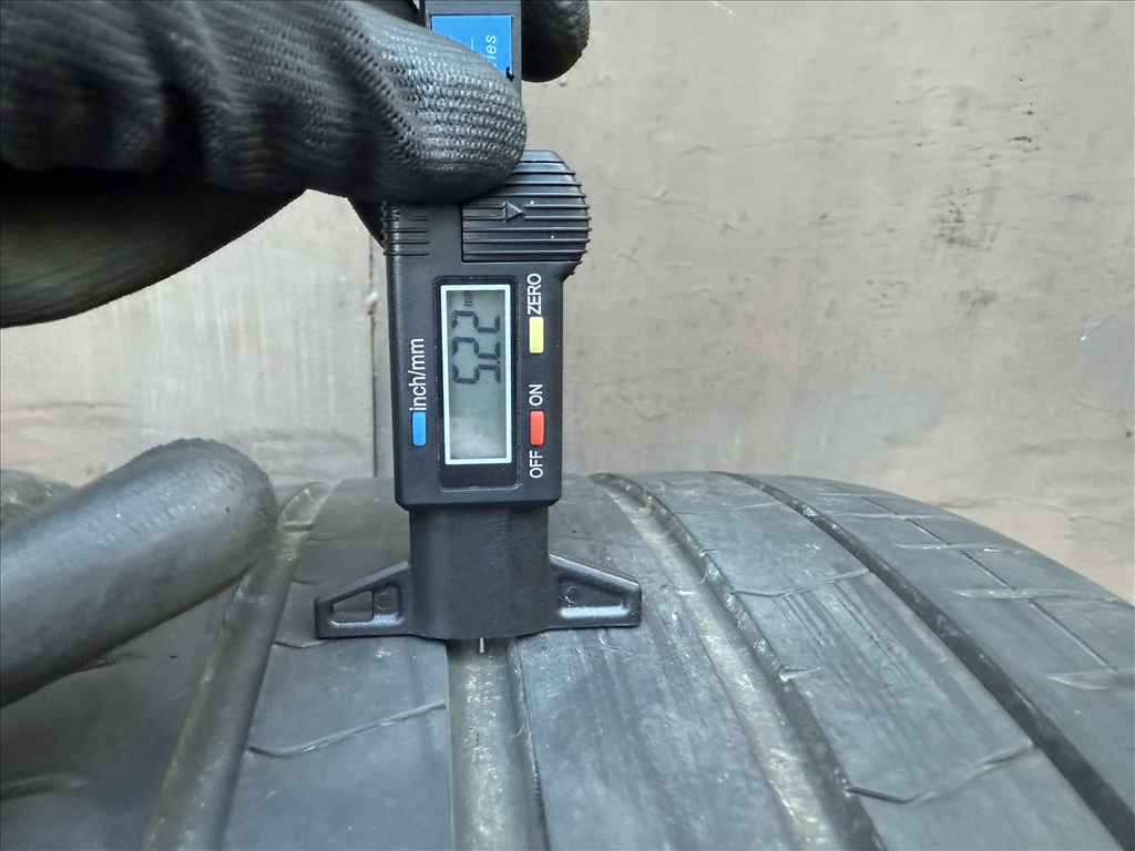 Tesla Model Y Performance nyári gumi garnitúra Pirelli Pzero PZ4 255/35 R21 + Pirelli PZ4 275/35 R21 14. kép