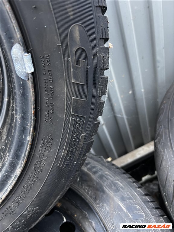  Toyota 5x114.3 lyukosztású 16" használt lemezfelni téli gumival 4. kép