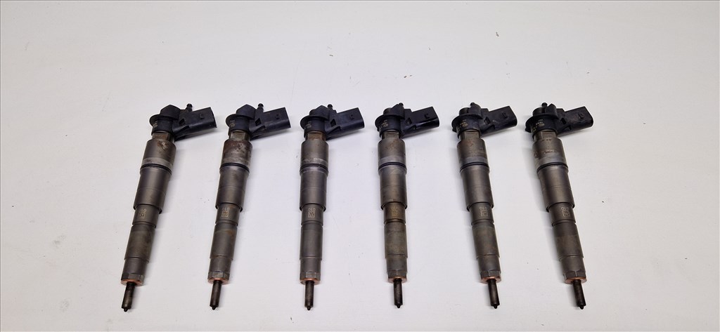 BMW E90/E91/E92/E93 E60/E61 E65 E70 E83 3.0d porlasztók 13537792721 1. kép