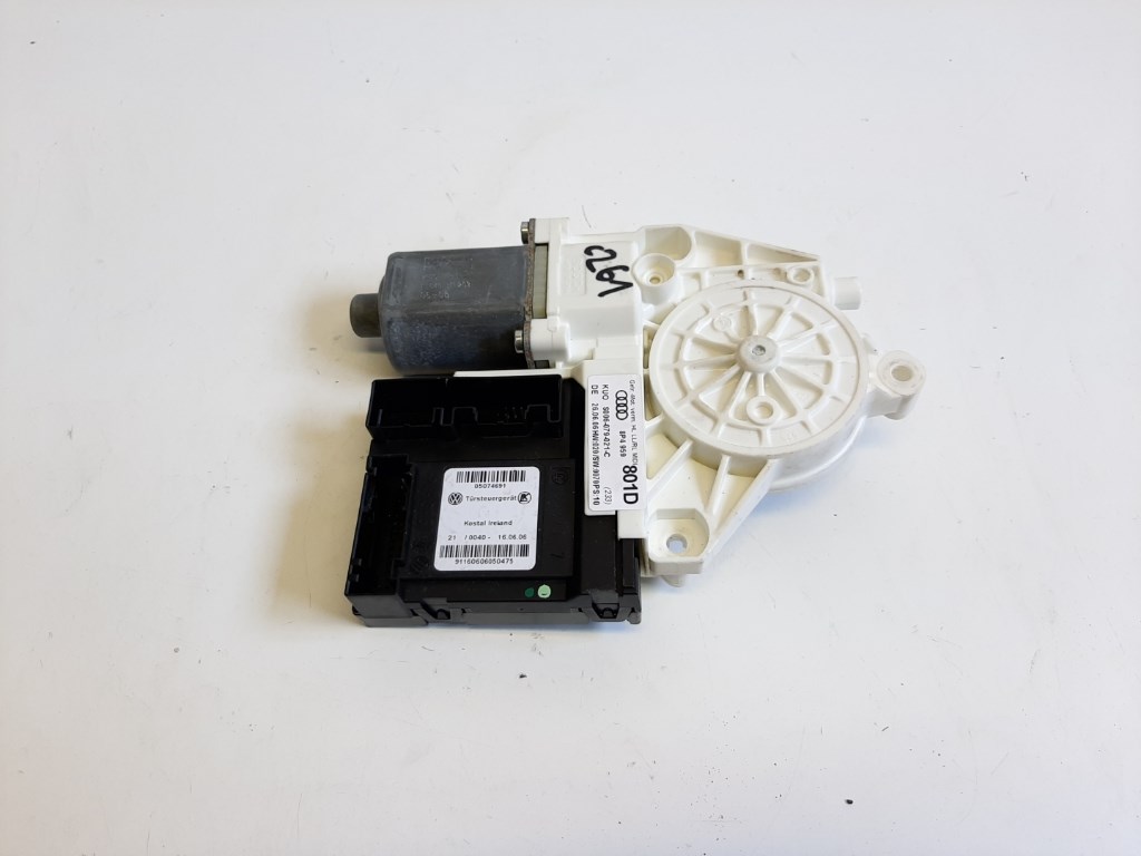 Audi A3 (8P) bal hátsó ablakemelõ motor 8P4959801D 2. kép