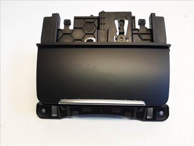 Audi A5 (8T3) első hamutartó 8K0857951