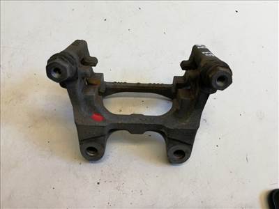 Audi Q3 bal hátsó féknyereg tartó