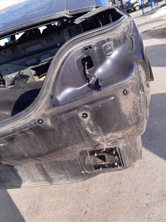 Opel Astra H Jobb Hátsó Sárvédõ 2. kép