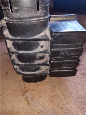 Suzuki Swift III 04-10 Légszûrő Ház