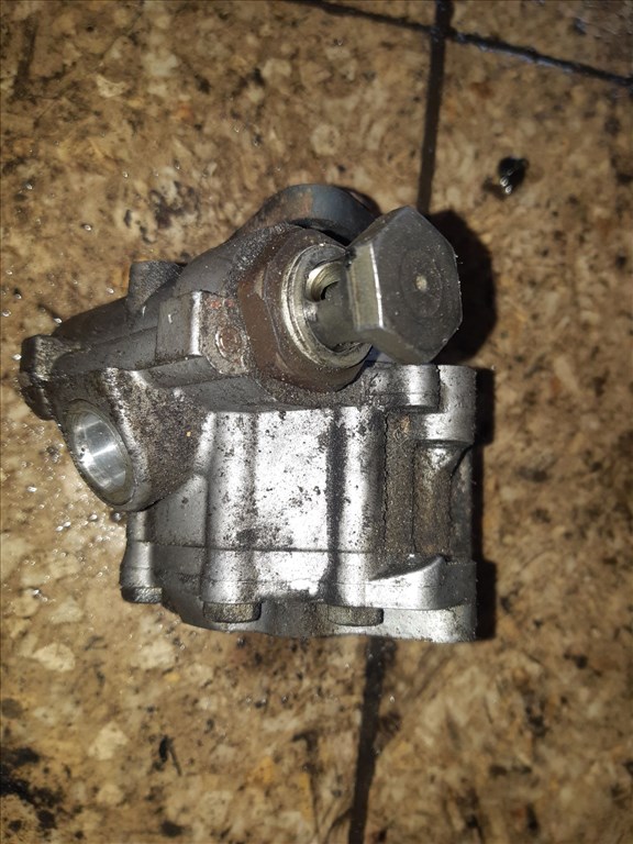 Audi A4 B6 Kormányszervó Szivattyú 8D0 145 156 T 4. kép