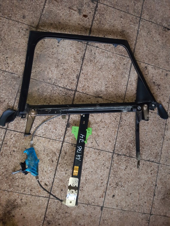 Audi A4 B6 Jobb Hátsó Ablakemelõ Szerkezet Mechanikus 8E0 839 462 A 2. kép