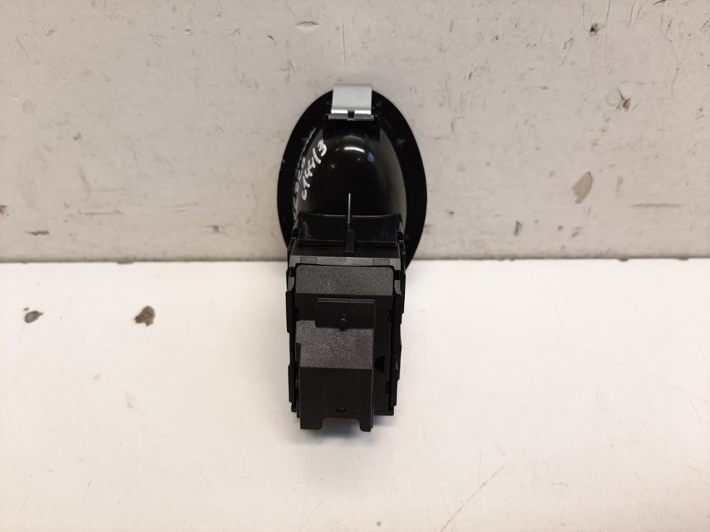 Mini Countryman (R60) bal hátsó ablakemelõ kapcsoló 61319800972 2. kép