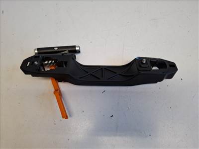 Suzuki Splash jobb hátsó kilincsfészek