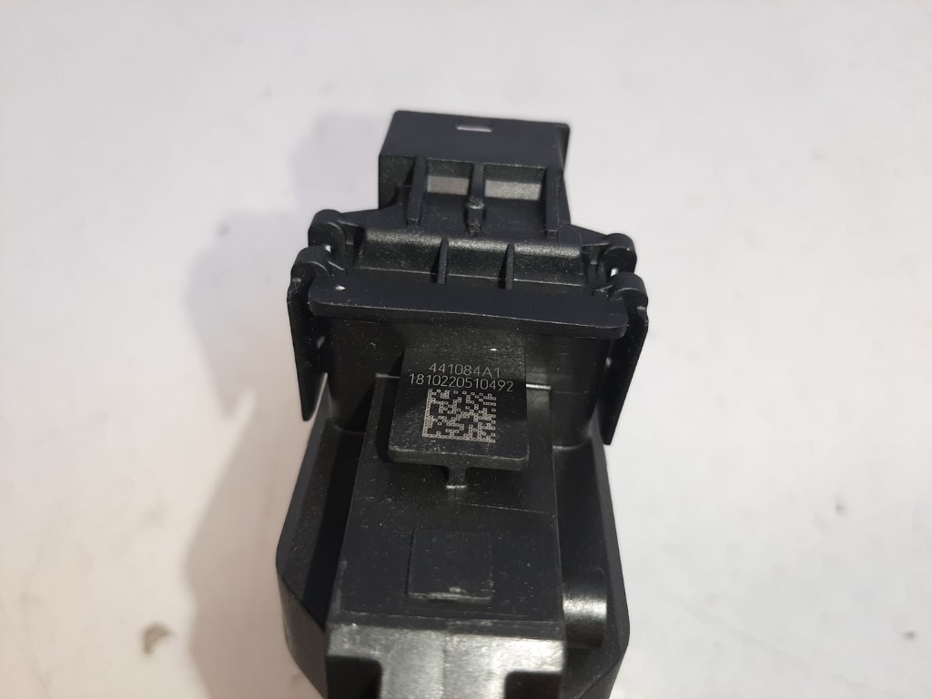 Tesla Model 3 bal hátsó ablakemelõ motor 403116C 4. kép