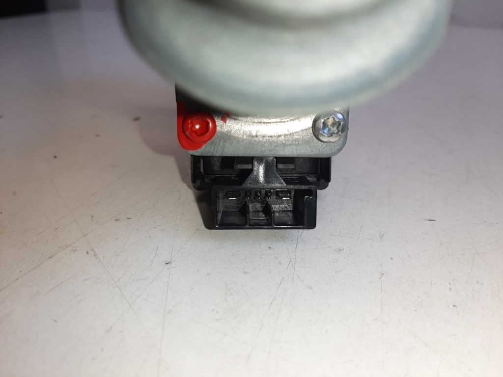 Tesla Model 3 bal hátsó ablakemelõ motor 403116C 5. kép