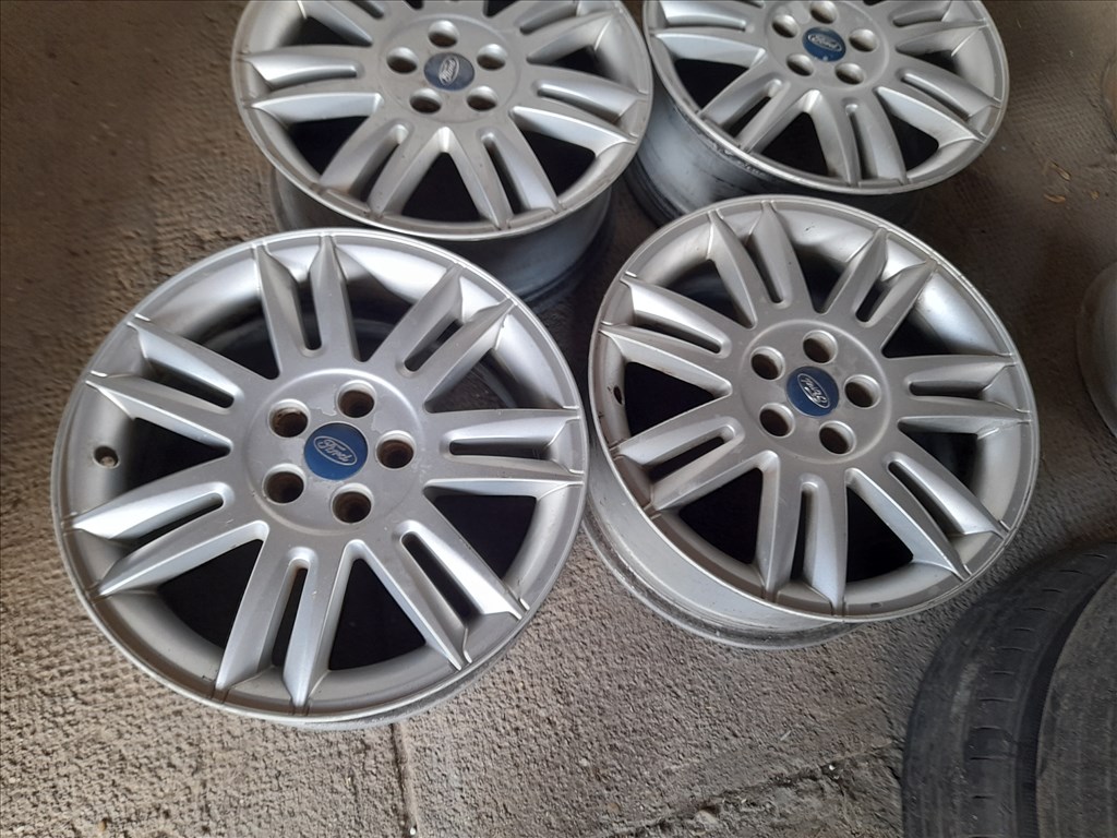  5x108 lyukosztású 7JJ 17" használt (gyári felni) alufelni 2. kép