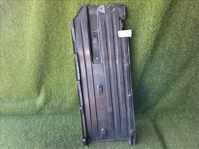 SUZUKI S-CROSS Jobb Fenéklemez 7281361M0 7281361m1